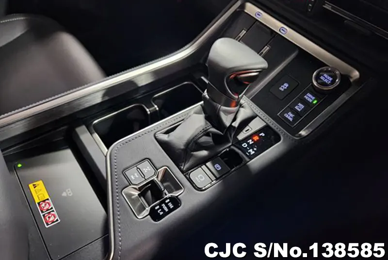 Lexus GX 550 in Brown for Sale Image 12
