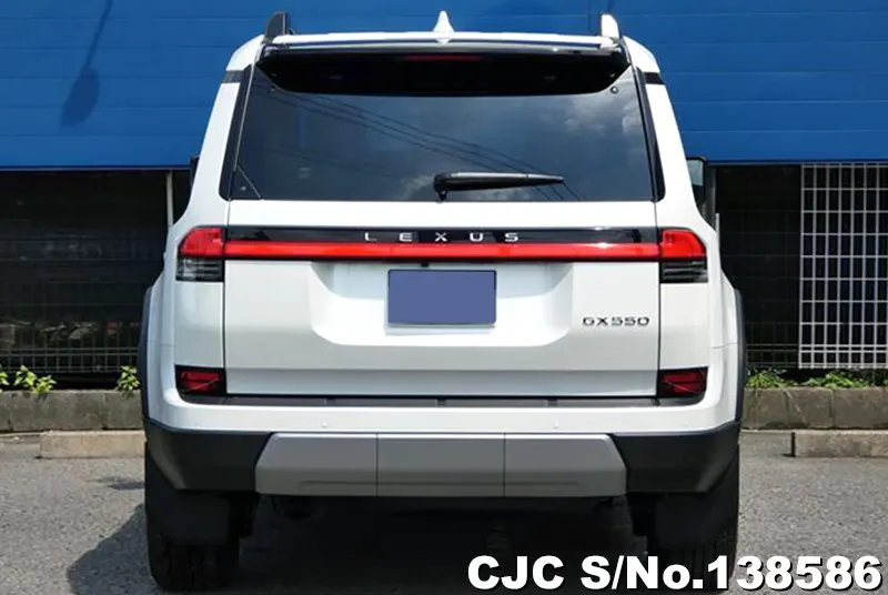 Lexus GX 550 in Pearl for Sale Image 5