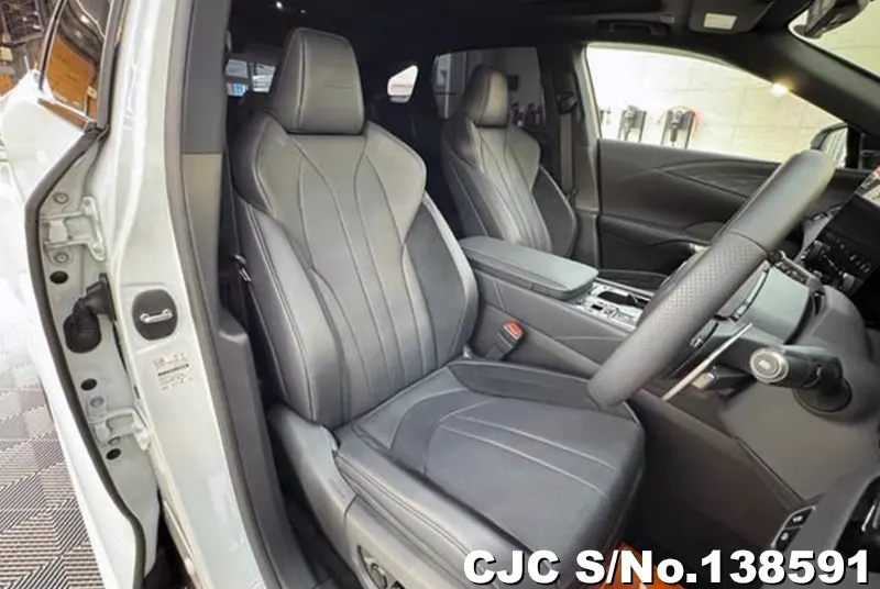 Lexus RX 350 in Pearl for Sale Image 5