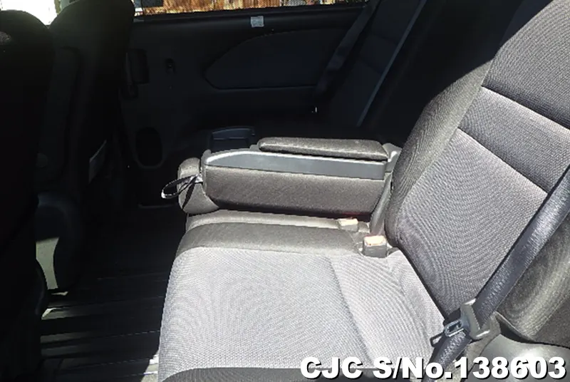 Nissan Serena in White for Sale Image 13