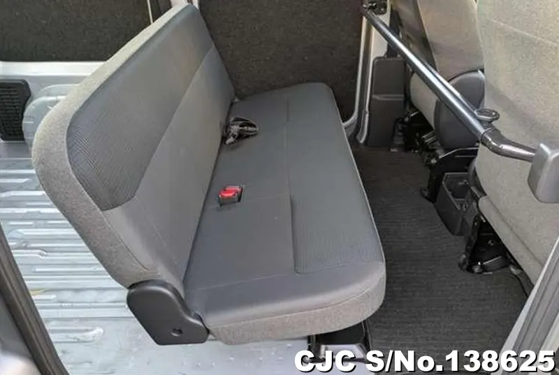 Nissan NV200 in Silver for Sale Image 14