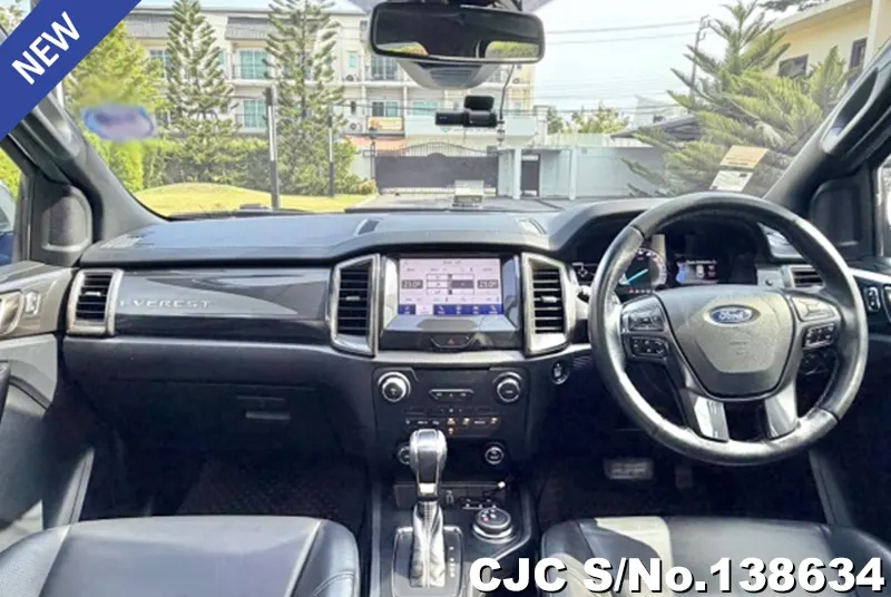 Ford Everest in White for Sale Image 5