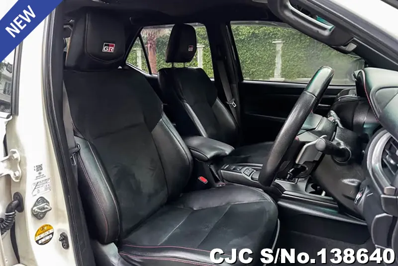 Toyota Fortuner in White for Sale Image 9