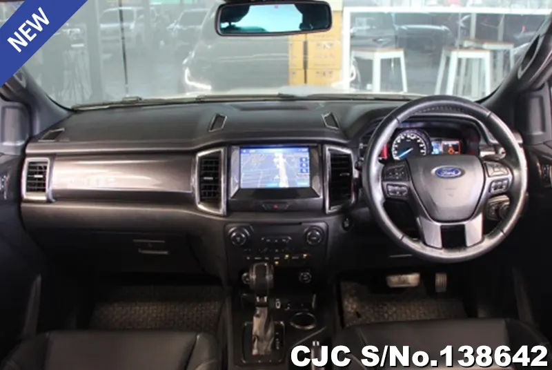 Ford Everest in White for Sale Image 3