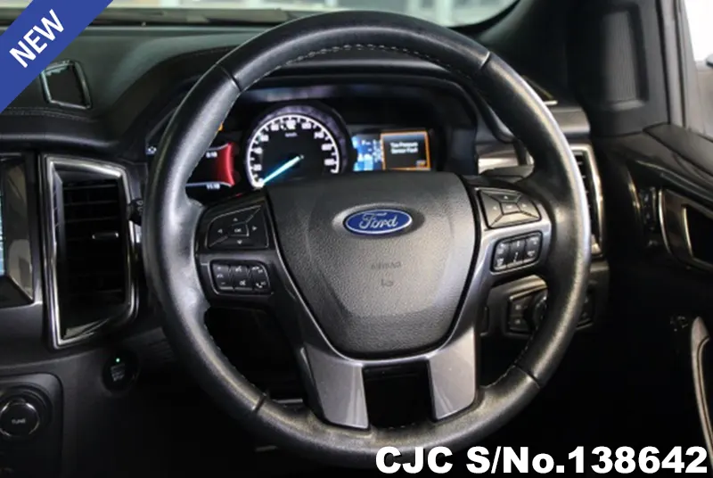 Ford Everest in White for Sale Image 7
