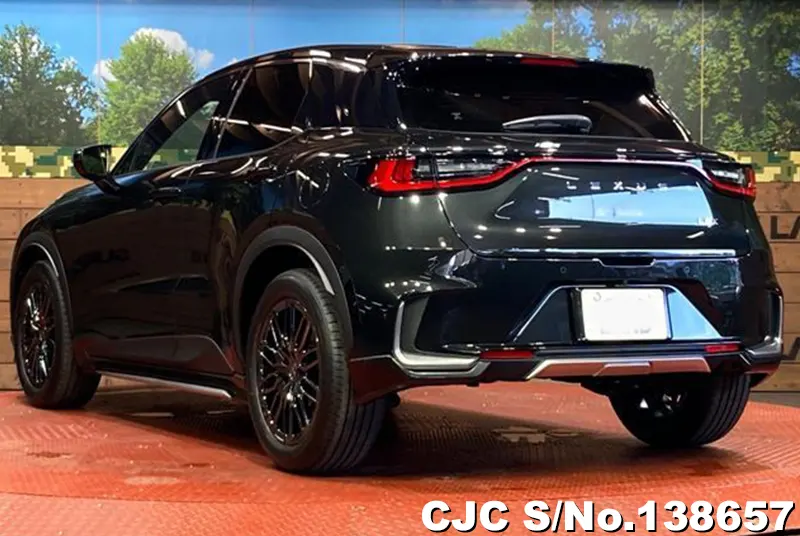 Lexus LBX in Black for Sale Image 2