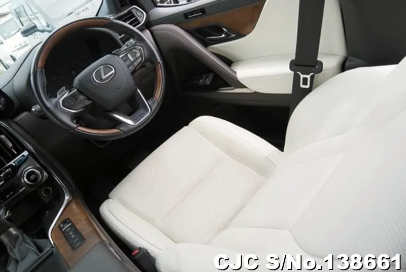 Lexus LX 600 in White for Sale Image 7