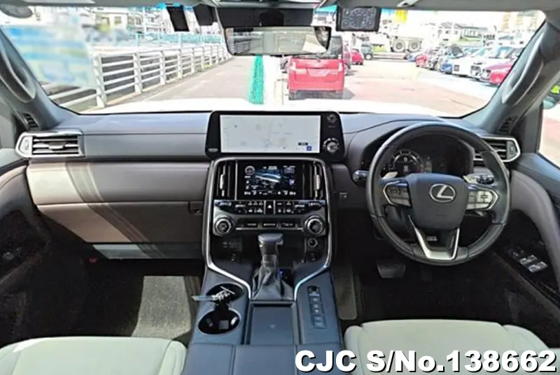 Lexus LX 600 in Pearl for Sale Image 5