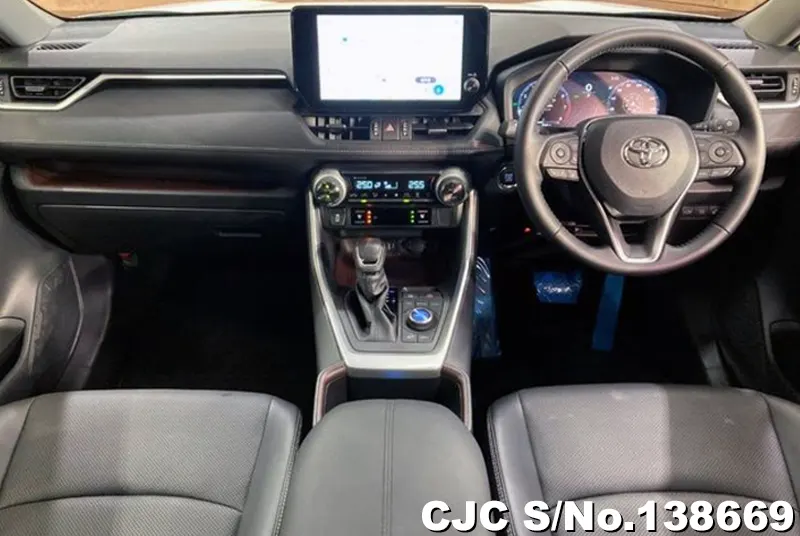 Toyota Rav4 in White for Sale Image 6