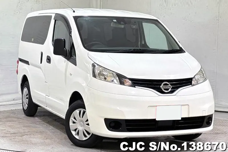 Nissan / NV200 2020