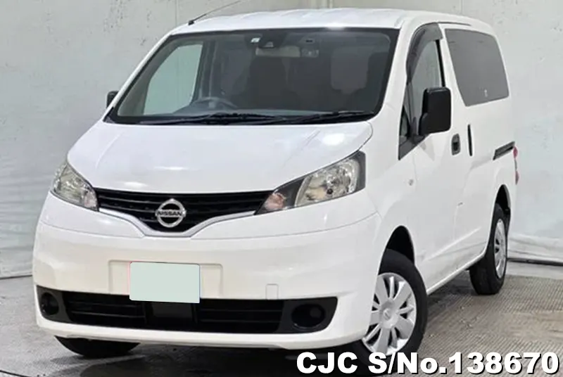 Nissan NV200 in White for Sale Image 3