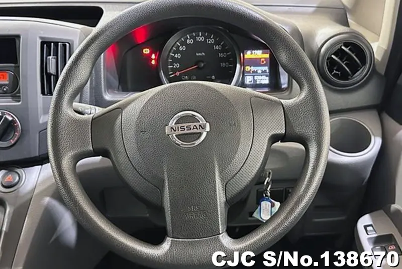 Nissan NV200 in White for Sale Image 12