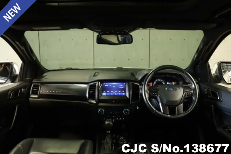 Ford Everest in White for Sale Image 4