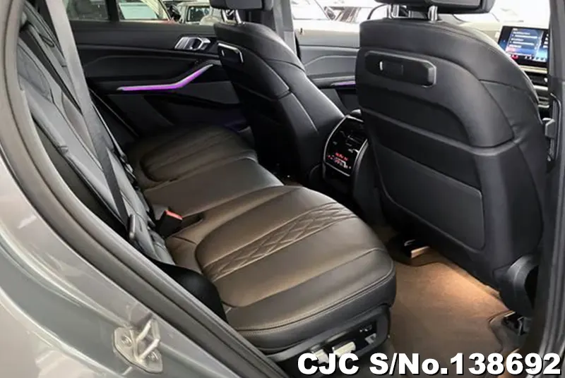 BMW X5 in Gray for Sale Image 5