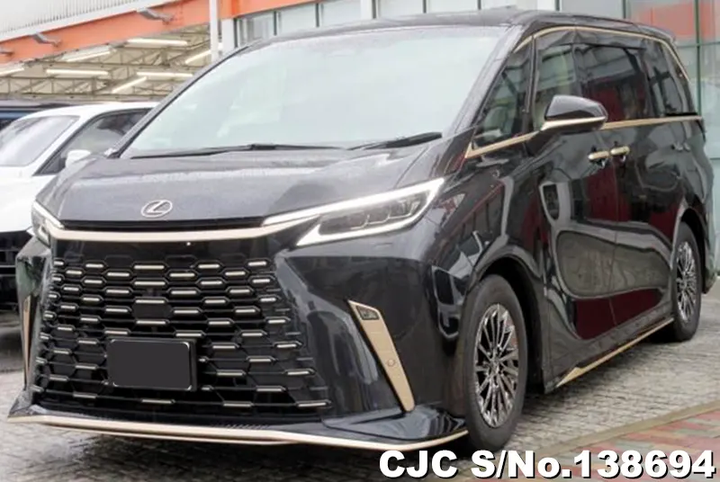 Lexus LM500h in Black for Sale Image 2