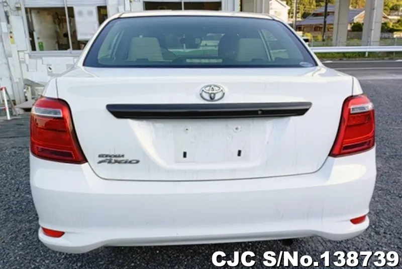 Toyota Corolla Axio in White for Sale Image 4