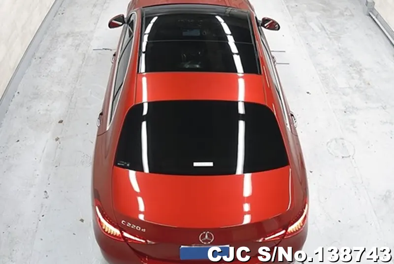 Mercedes Benz C Class in Red for Sale Image 2