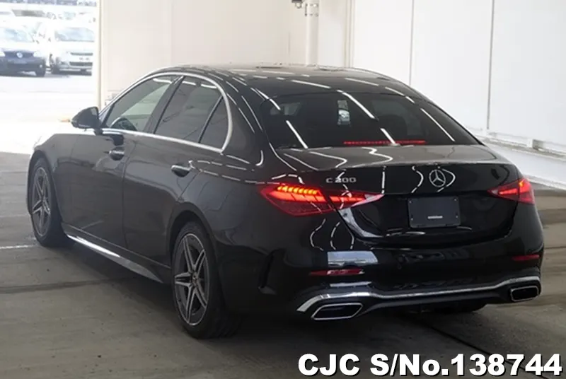 Mercedes Benz C Class in Black for Sale Image 1