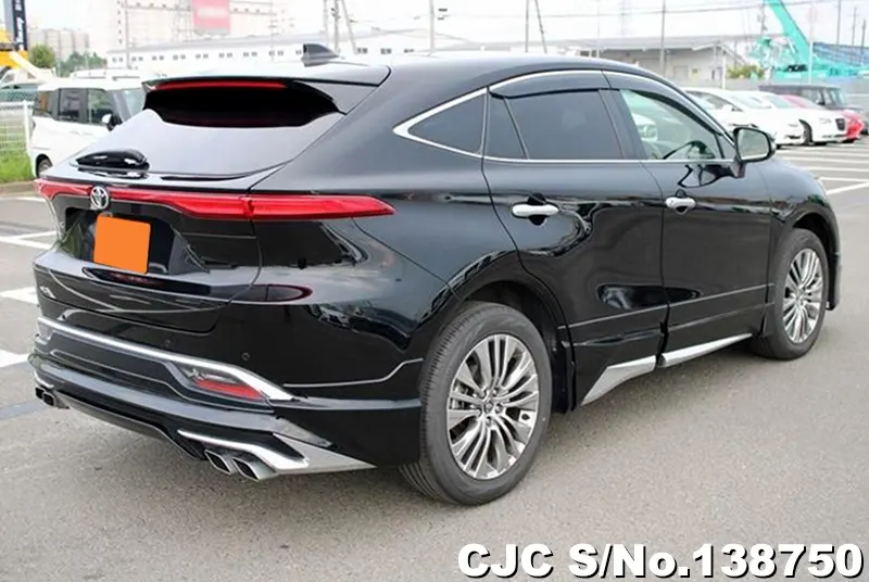 Toyota Harrier in Black for Sale Image 2