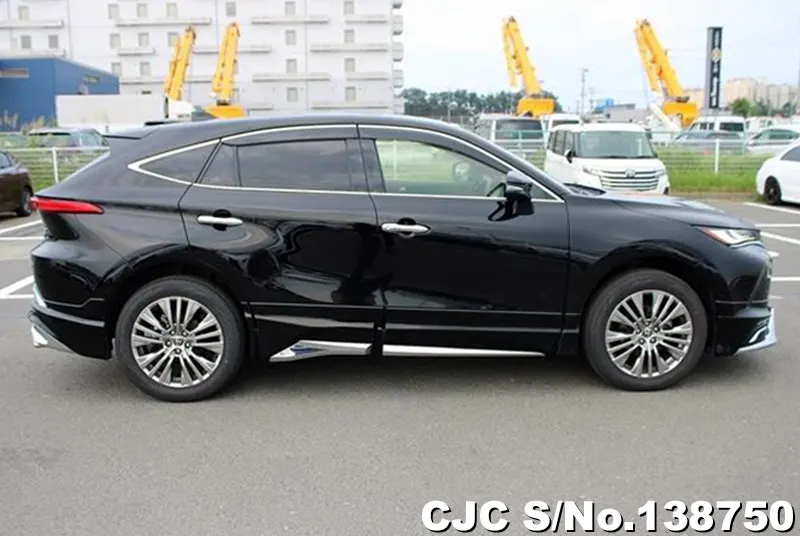 Toyota Harrier in Black for Sale Image 6