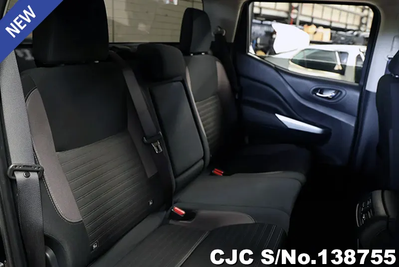 Nissan Navara in Black for Sale Image 8