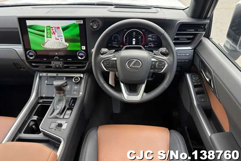 Lexus GX 550 in Pearl for Sale Image 5