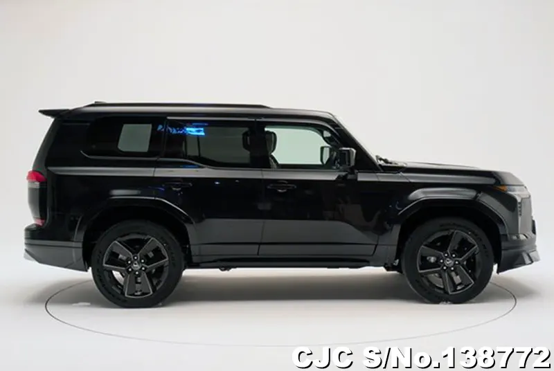 Lexus GX 550 in Black for Sale Image 6