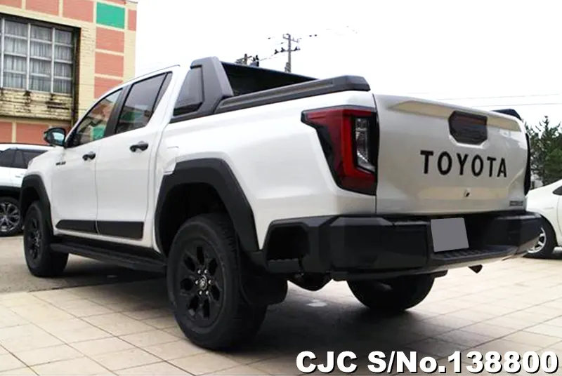 Toyota Hilux in White for Sale Image 1