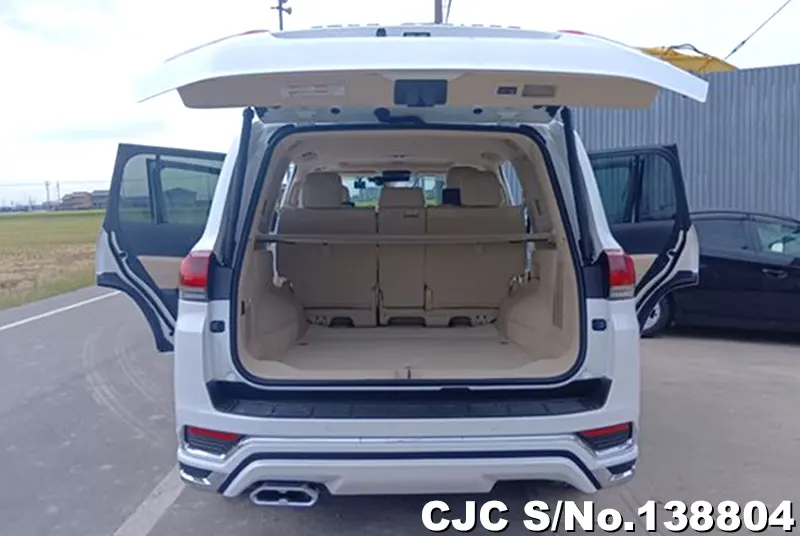 Toyota Land Cruiser in Pearl for Sale Image 6