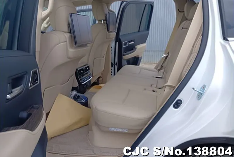 Toyota Land Cruiser in Pearl for Sale Image 10