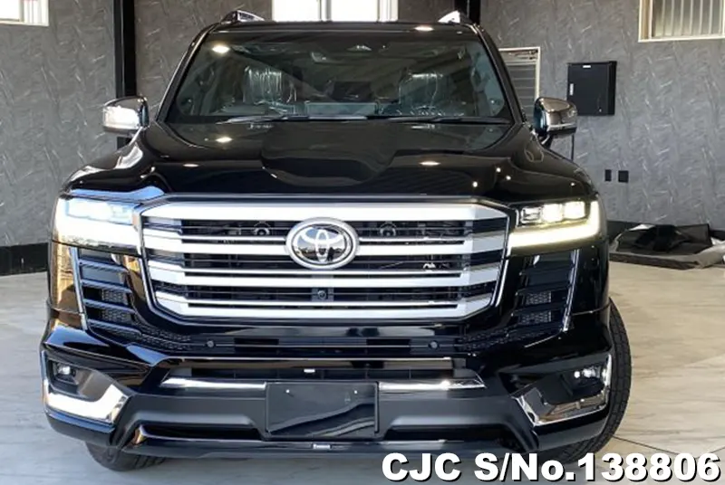Toyota Land Cruiser in Black for Sale Image 4