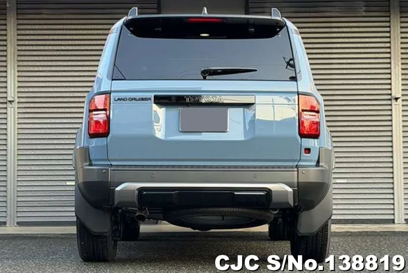 Toyota Land Cruiser 250 in Blue for Sale Image 5