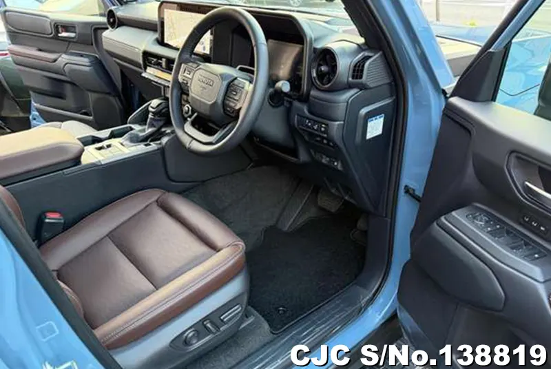 Toyota Land Cruiser 250 in Blue for Sale Image 11