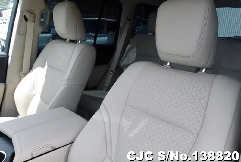 Toyota Land Cruiser in Pearl for Sale Image 4