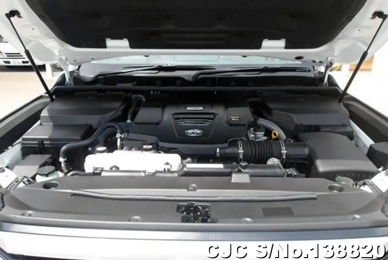 Toyota Land Cruiser in Pearl for Sale Image 6