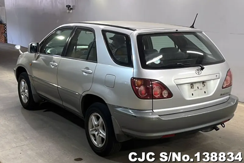 Toyota Harrier in Silver for Sale Image 1
