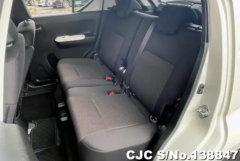 Suzuki Ignis in White for Sale Image 12
