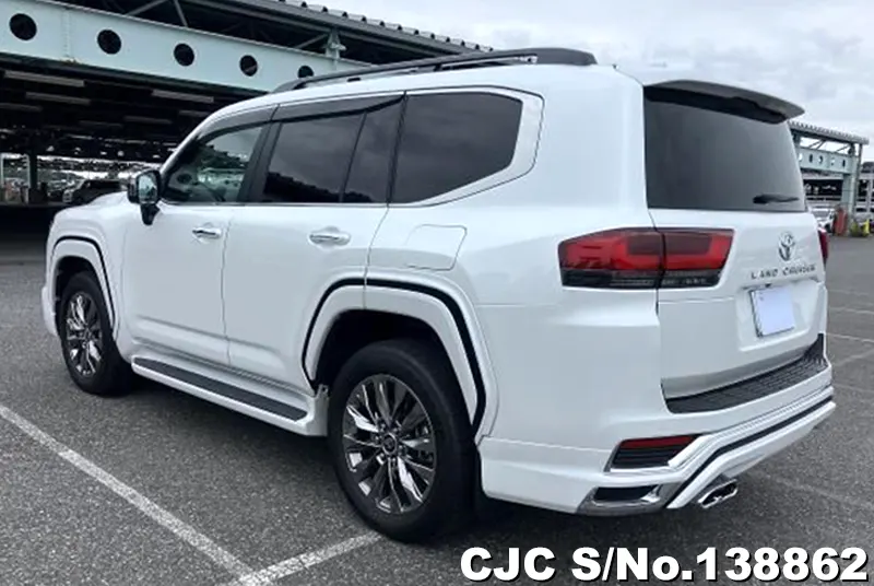 Toyota Land Cruiser in Pearl for Sale Image 1
