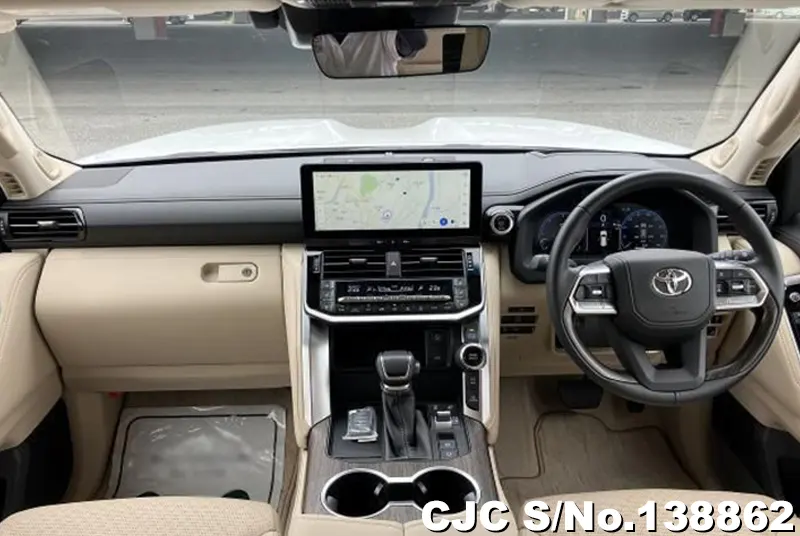 Toyota Land Cruiser in Pearl for Sale Image 3