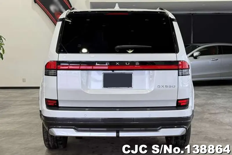 Lexus GX 550 in Pearl for Sale Image 4