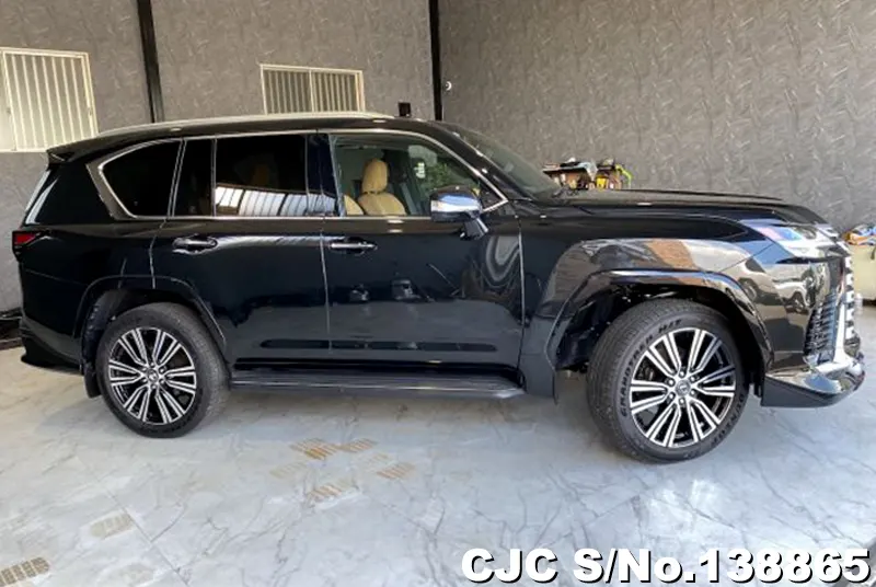 Lexus LX 600 in Black for Sale Image 5