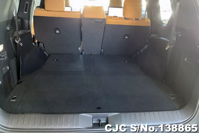 Lexus LX 600 in Black for Sale Image 7