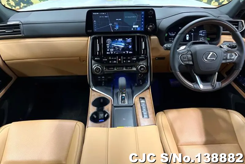 Lexus LX700H in Pearl for Sale Image 3