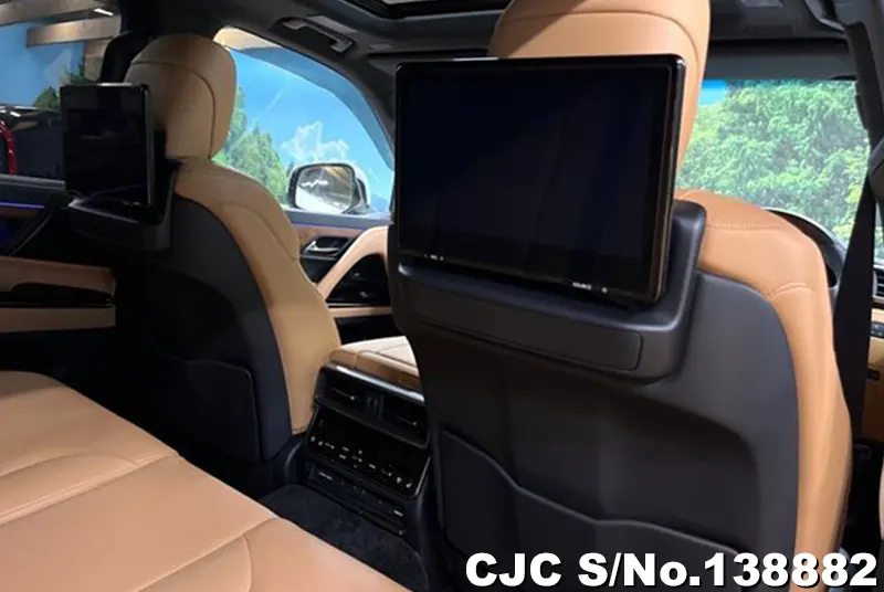 Lexus LX700H in Pearl for Sale Image 5