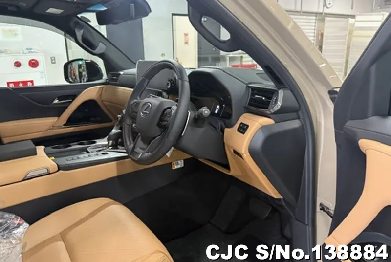 Lexus LX700H in Yellow for Sale Image 6