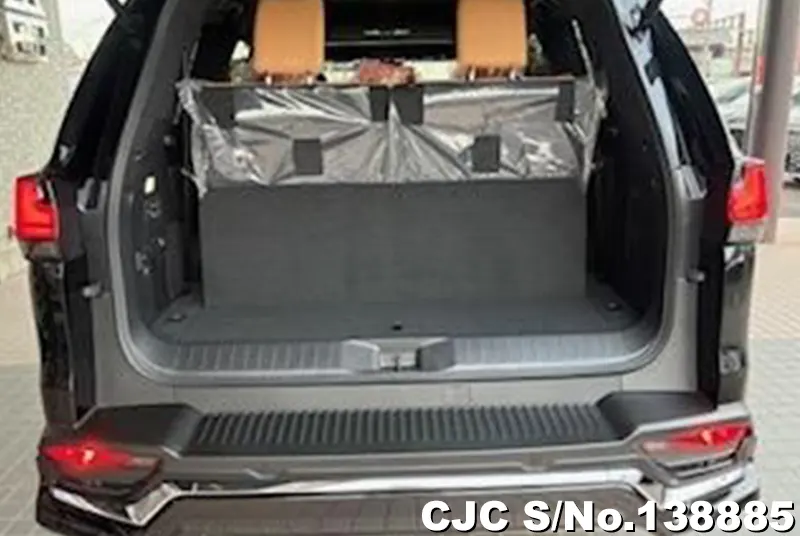 Lexus LX 600 in Black for Sale Image 7