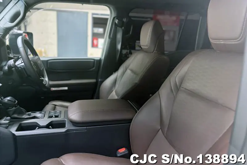 Toyota Land Cruiser 250 in Gray for Sale Image 7