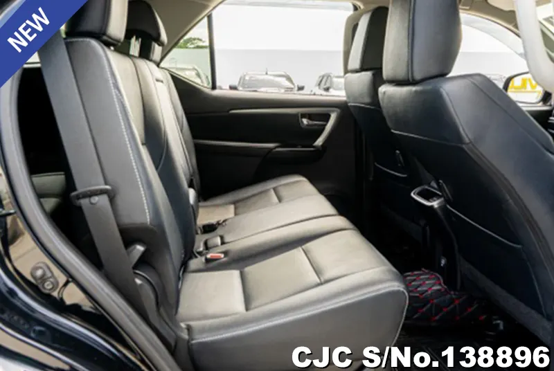 Toyota Fortuner in Black for Sale Image 6