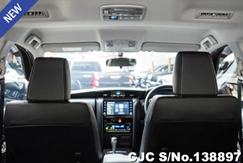 Toyota Fortuner in Black for Sale Image 14