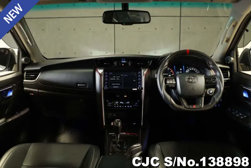Toyota Fortuner in Silver for Sale Image 4